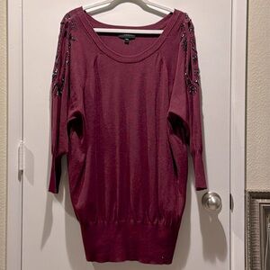 Bedazzled tunic sweater with open arms Burgundy